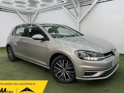 Second-hand VW Golf VII SE 115 CP (84 kW) 2017 Hatchback