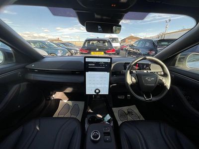 Used Ford Mustang Extended Range 351 HP (258 kW) 2024 White Hatchback