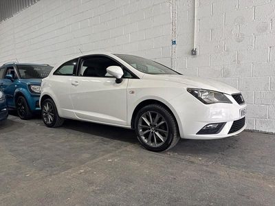 Begagnad Seat Ibiza I-Tech 2014 Vit Halvkombi