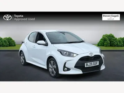 Second-hand Toyota Yaris Hybrid 2025 Alb Hatchback