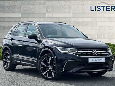 used VW Tiguan 2.0 TDI (200ps) R-Line SCR 4Motion DSG **Keyless Entry/Pan Roof/Electric Boot**