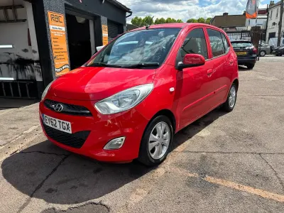 Used Hyundai i10 Active 86 HP (63 kW) 2012 Red Hatchback