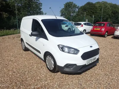 Used Ford Transit Courier Trend 75 HP (55 kW) 2020 White Van