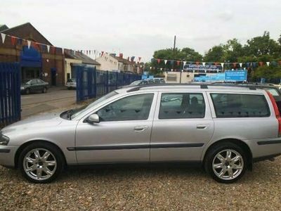 used Volvo V70 2.4