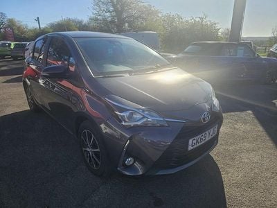 Used Toyota Yaris 107 HP (78 kW) 2019 Grey Hatchback