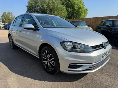 Used VW Golf VII SE 113 HP (83 kW) 2019 Silver Hatchback