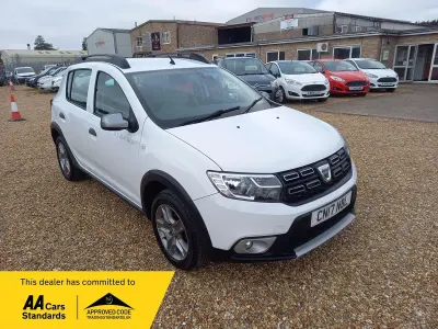 Used Dacia Sandero Lauréate 2017 White Hatchback