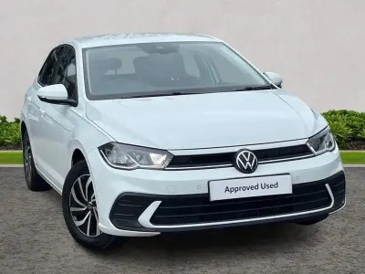 Used VW Polo Life 95 HP (69 kW) 2023 White Hatchback