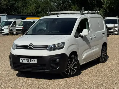 Used Citroën Berlingo PureTech 110 HP (80 kW) 2020 White MPV