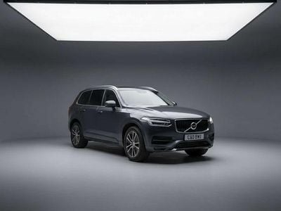 Used Volvo XC90 Momentum 235 HP (172 kW) 2021 SUV