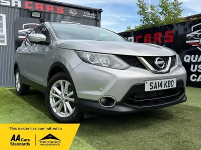 Used Nissan Qashqai Acenta Premium 115 HP (84 kW) 2014 Silver SUV