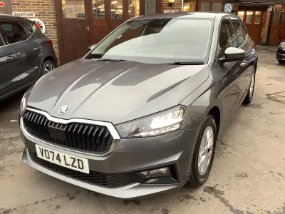 Begagnad Skoda Fabia SE 2024 Grå Halvkombi