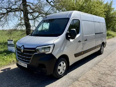 Usado Renault Master Business 2023 Gris Monovolumen