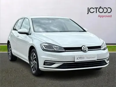 Used VW Golf VIII Edition 113 HP (83 kW) 2020 White Hatchback