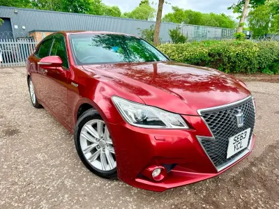 Used Toyota Crown 178 HP (130 kW) 2013 Brown Sedan