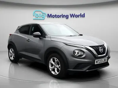 Used Nissan Juke N-Connecta 114 HP (83 kW) 2022 Grey SUV
