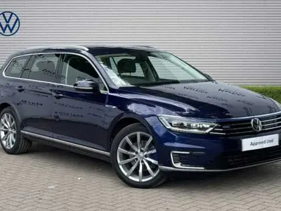 Used VW Passat Advance 218 HP (160 kW) 2018 Blue Estate