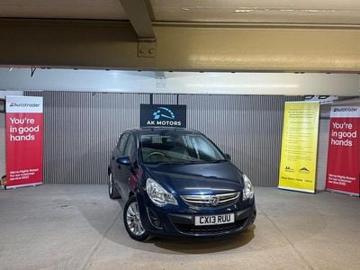 Used Vauxhall Corsa 90 HP (66 kW) 2013 Blue Hatchback