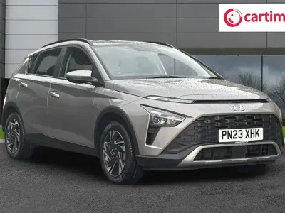 Begagnad Hyundai Bayon SE 2023 Brun SUV