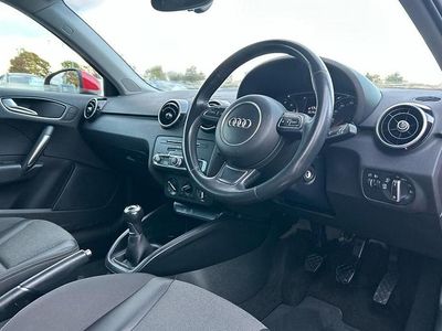 Used Audi A1 Sport 95 HP (69 kW) 2018 Red Hatchback