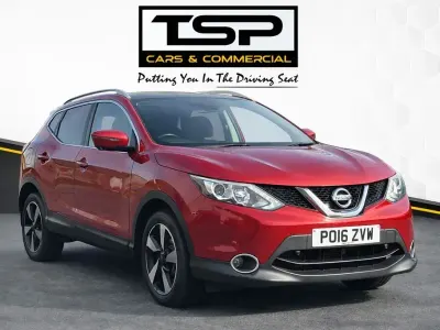 Usado Nissan Qashqai N-TEC 115 CV (84 kW) 2016 Rojo SUV