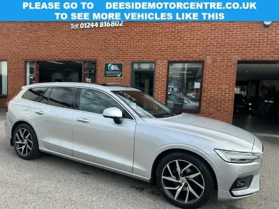 Used Volvo V60 Momentum 190 HP (139 kW) 2018 Silver Estate