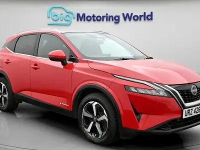 Używany Nissan Qashqai N-Connecta 190 KM (139 kW) 2023 Czerwony SUV