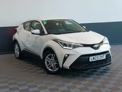 Used Toyota C-HR 122 HP (89 kW) 2023 White SUV