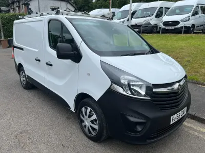 Used Vauxhall Vivaro 95 HP (69 kW) 2019 White MPV