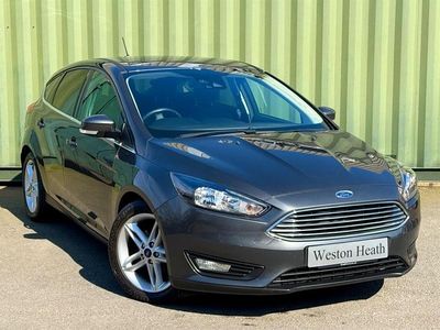 Used Ford Focus Titanium 125 HP (91 kW) 2017 Grey Hatchback