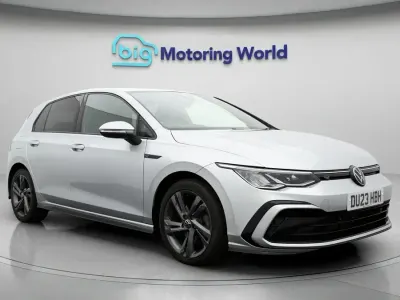 Used VW Golf VIII R-line 150 HP (110 kW) 2023 Silver Hatchback