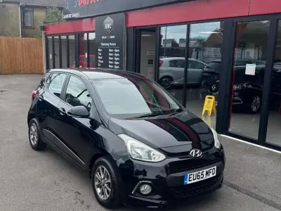 Used Hyundai i10 Premium 67 HP (49 kW) 2015 Black Hatchback