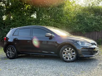 Used VW Golf VII SE 105 HP (77 kW) 2014 Black Hatchback