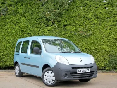 Begagnad Renault Kangoo Extreme 106 HK (77 kW) 2010 Blå Minibuss