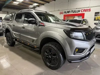 Käytetty Nissan Navara Tekna 190 HP (139 kW) 2020 Harmaa Nouto