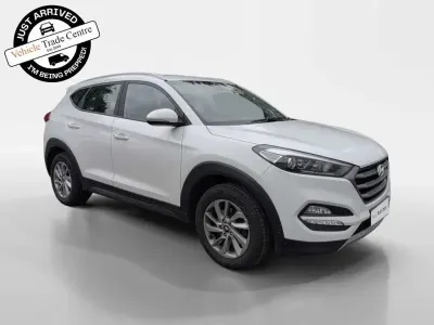 Used Hyundai Tucson SE 132 HP (97 kW) 2017 White SUV