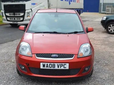 Usado Ford Fiesta Ghia 2009 Vermelho Citadino