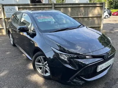 Used Toyota Corolla 122 HP (89 kW) 2020 Black Estate