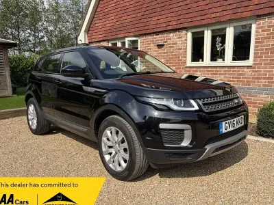 Used Land Rover Range Rover evoque SE 240 HP (176 kW) 2016 Hatchback