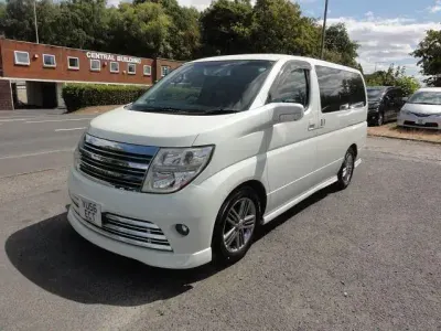 Used Nissan Elgrand S 186 HP (136 kW) 2026 White