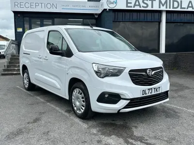 Used Vauxhall Combo S 100 HP (73 kW) 2023 White MPV