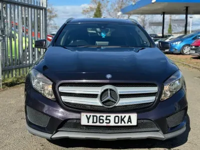 Käytetty Mercedes GLA200 AMG line 134 HP (98 kW) 2015 Violetti Katumaasturi