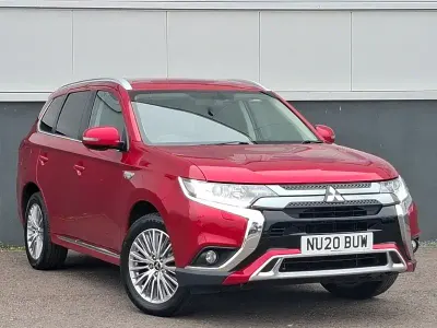 Used Mitsubishi Outlander P-HEV 224 HP (164 kW) 2020 Red SUV