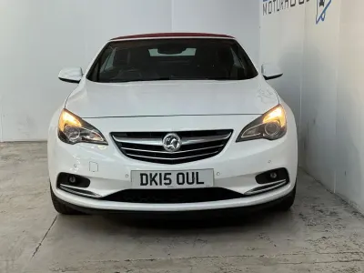 Used Vauxhall Cascada Elite 200 HP (147 kW) 2015 White Cabriolet