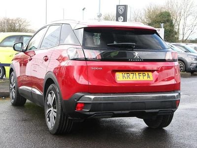 Used Peugeot 3008 Allure Premium 131 HP (96 kW) 2022 Red SUV