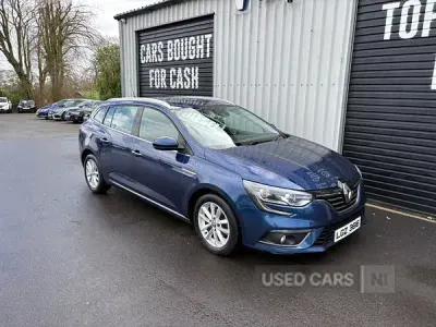 Usado Renault Mégane GrandTour Dynamique 110 HP (80 kW) 2017 Azul Carrinha