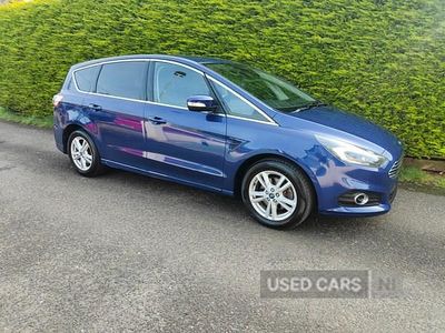 Used Ford S-MAX Titanium 180 HP (132 kW) 2017 Blue MPV