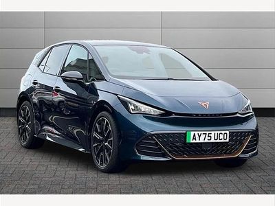 Begagnad Cupra Born e-Boost 239 kW (326 HK) 2026 Blå Halvkombi