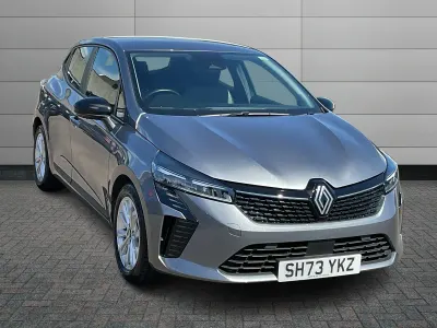 Used Renault Clio Evolution 143 HP (105 kW) 2023 Grey  Hatchback