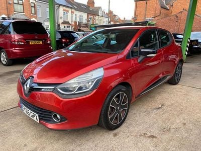 Red Used 2015 Renault Clio IV Dynamique Hatchback | £2,450 (Good price)